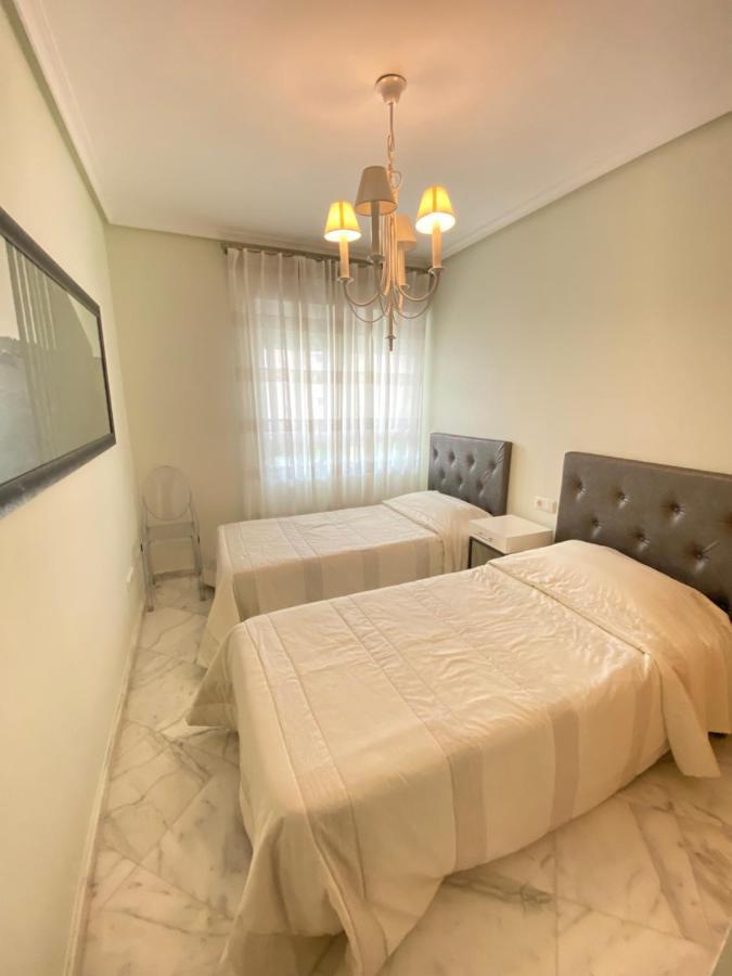 Elegant 2-Bedroom Apartment In Benidorm With Private Pool And Scenic Garden Views Cala de Finestrat Εξωτερικό φωτογραφία