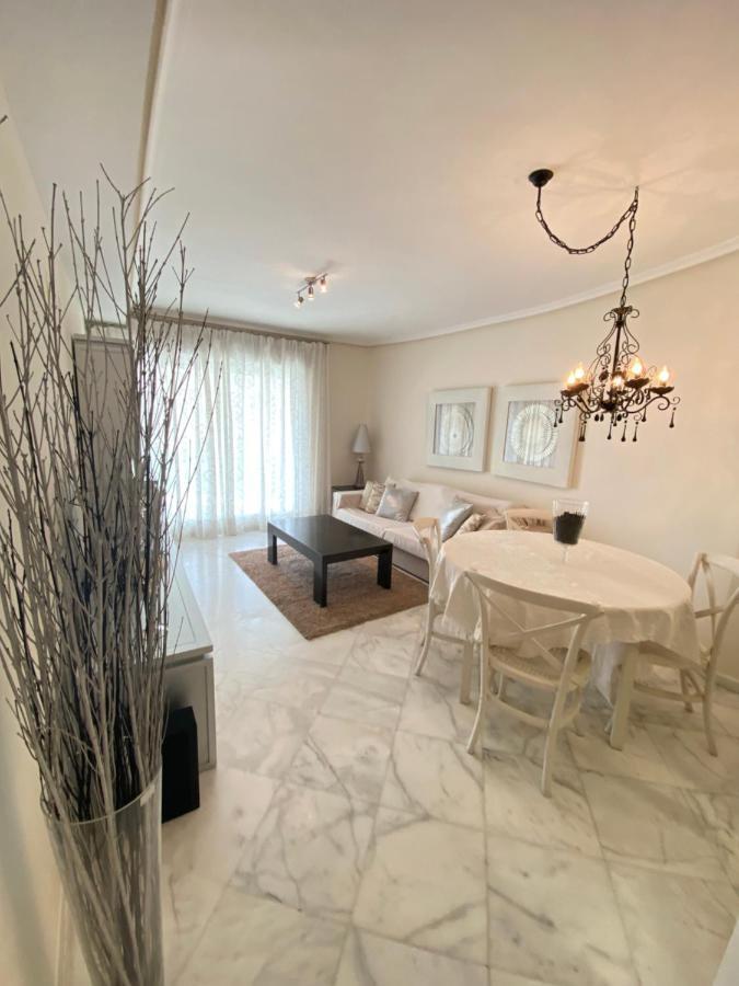 Elegant 2-Bedroom Apartment In Benidorm With Private Pool And Scenic Garden Views Cala de Finestrat Εξωτερικό φωτογραφία