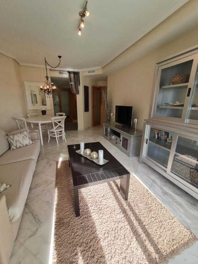 Elegant 2-Bedroom Apartment In Benidorm With Private Pool And Scenic Garden Views Cala de Finestrat Εξωτερικό φωτογραφία