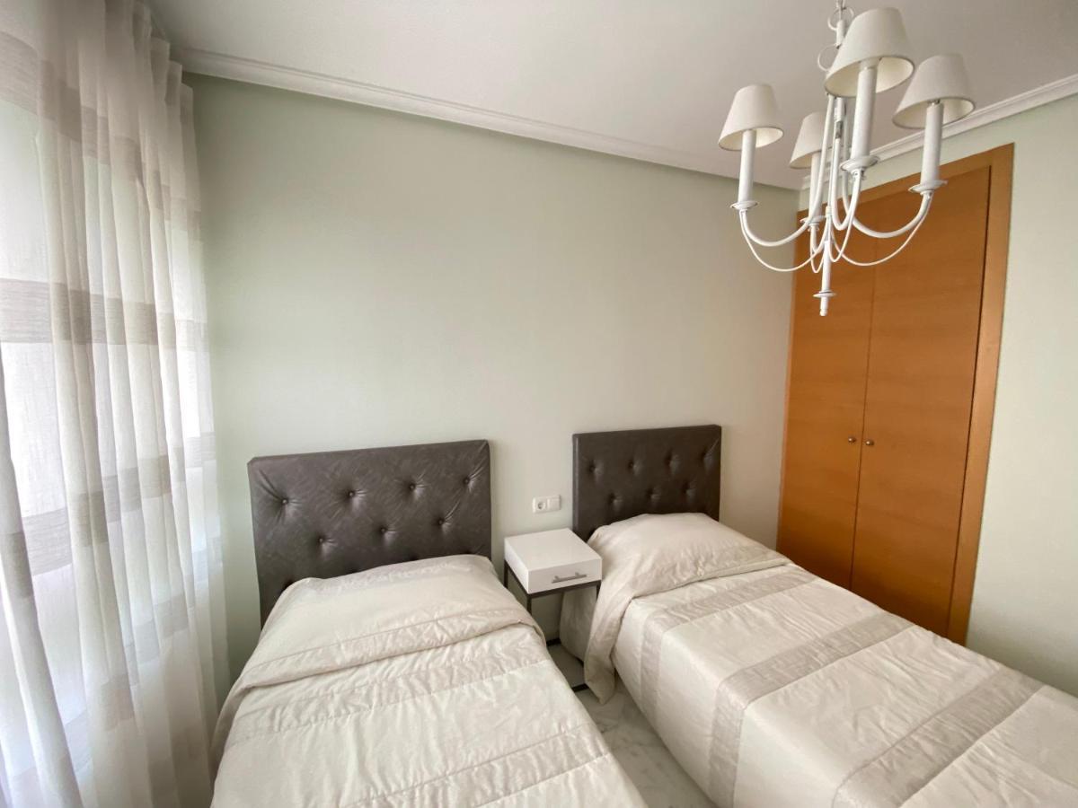 Elegant 2-Bedroom Apartment In Benidorm With Private Pool And Scenic Garden Views Cala de Finestrat Εξωτερικό φωτογραφία